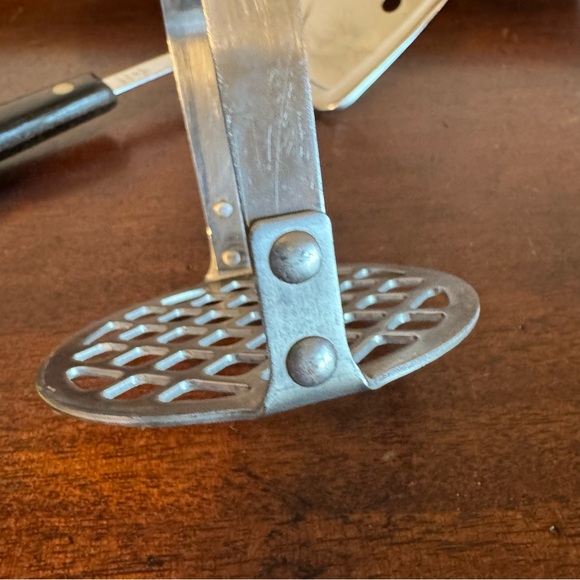 Vintage Happy Home Set Of 2 Stainless Steel Potatoes Smasher And Spatula USA - Picture 4 of 12